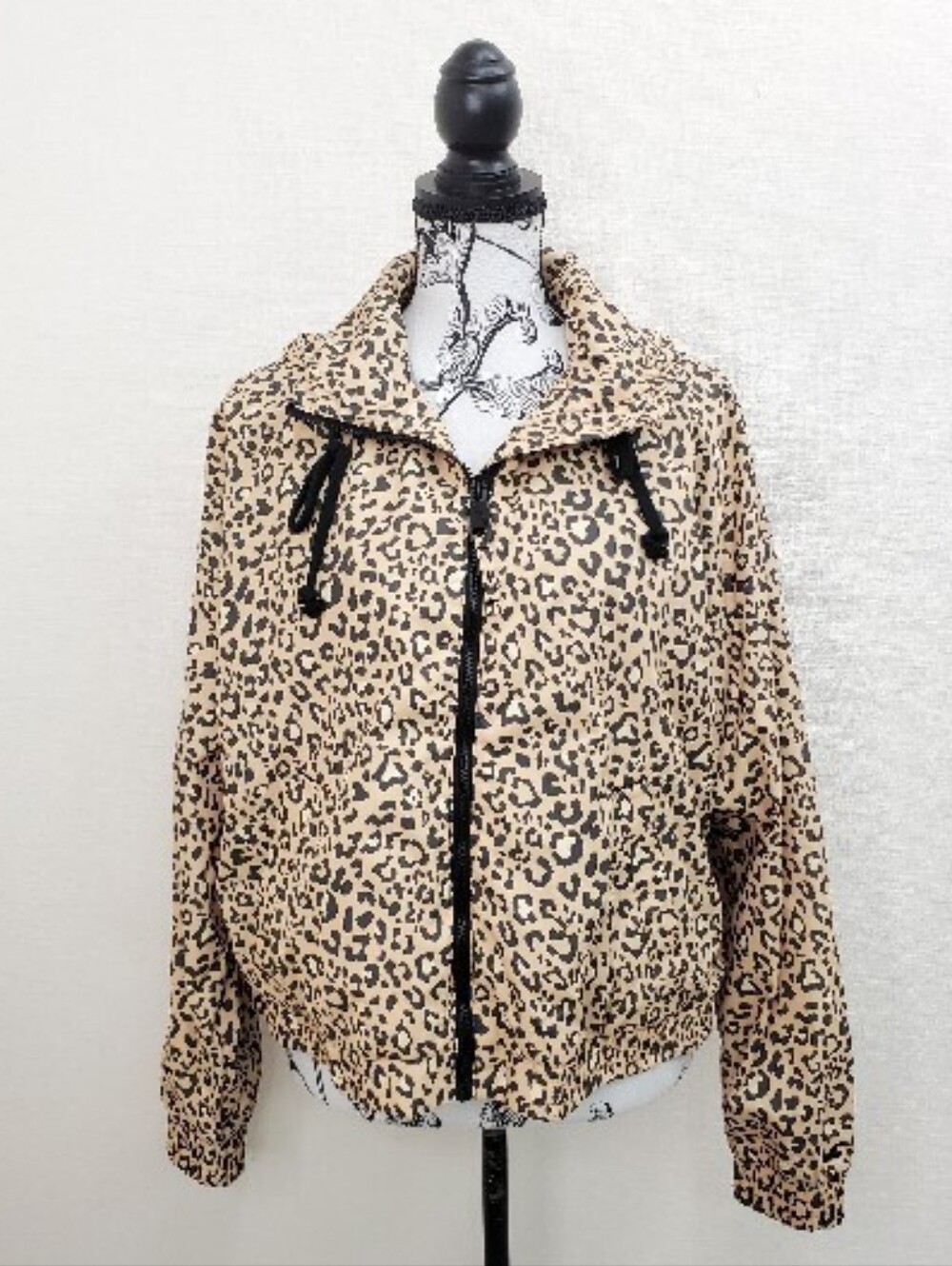 Hollister Leopard Print Jacket Sz Large